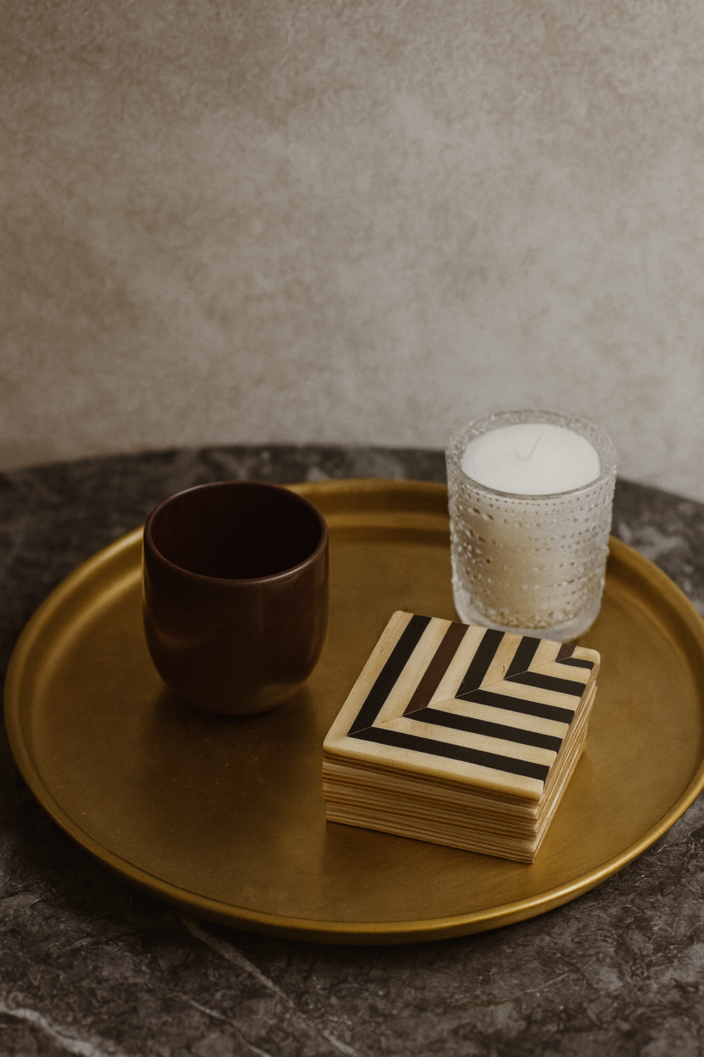 Elegant Striped Wooden Coaster Set - طقم وقايات خشبية مخططة أنيقة