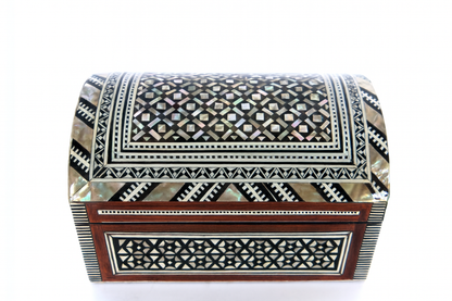 Handcrafted Wooden Inlaid Box – صندوق خشبي مطعم يدويًا