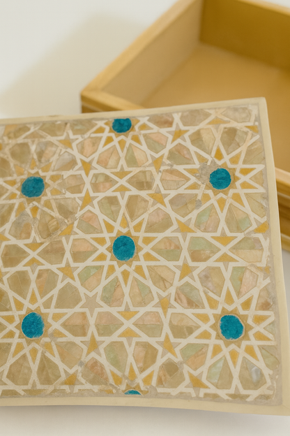 Handcrafted Mosaic Wooden Box - علبة خشبية مطعمة بالفسيفساء