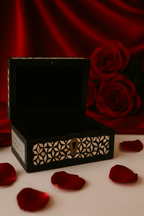Handcrafted Mosaic Wooden Boxes – علب خشبية موزاييك يدوية الصنع