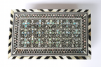 Handcrafted Inlaid Wooden Box – صندوق خشبي مطعم يدويًا