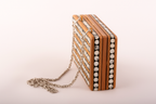 Pearl Mosaic Wooden Clutch - حقيبة كلاتش خشبية من الفسيفساء اللؤلؤية