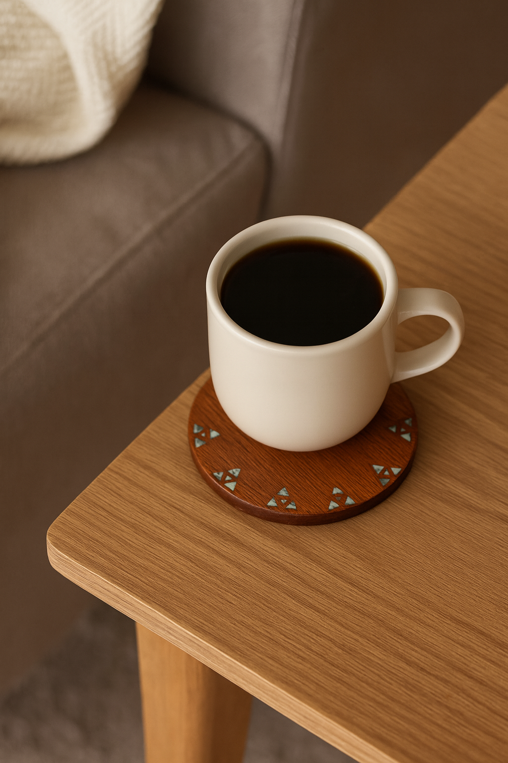 Handcrafted Wooden Coaster with Mother-of-Pearl Inlay - قاعدة أكواب خشبية يدوية الصنع بتطعيم صدف طبيعي (Copy) (Copy) (Copy)
