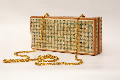 Handcrafted Pearl Mosaic Wooden Clutch - حقيبة يد خشبية مصنوعة يدويًا من فسيفساء اللؤلؤ