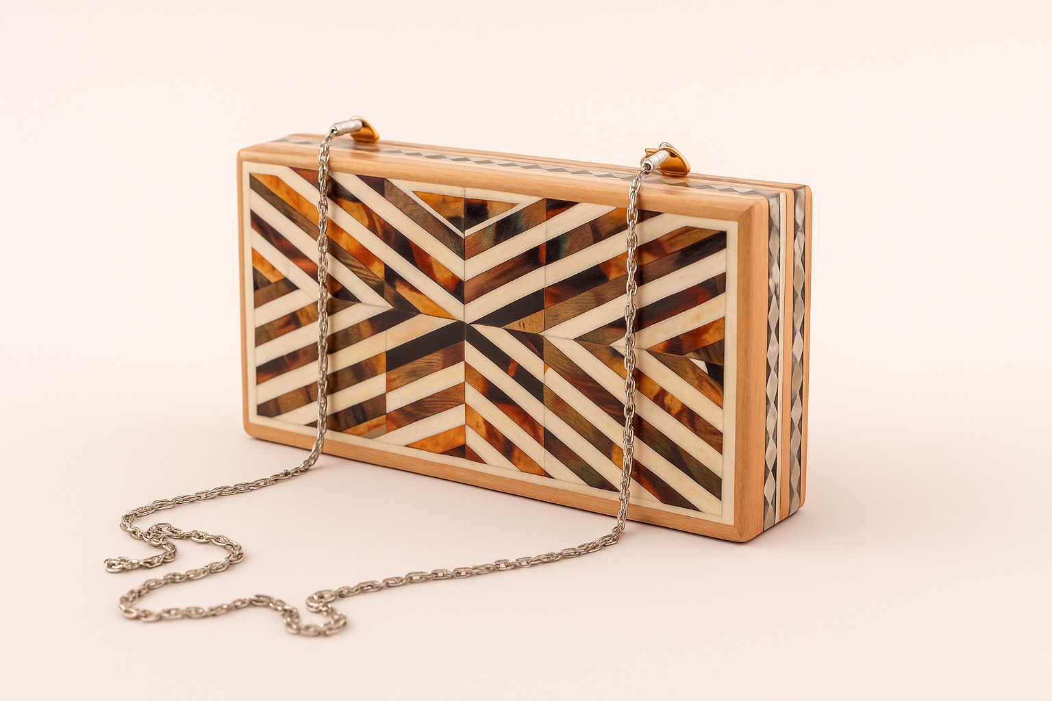 modern chevron pattern crafted with earthy tones of brown, beige, and gold - شيفرون حديث مصنوع من درجات اللون البني والبيج والذهبي الترابية