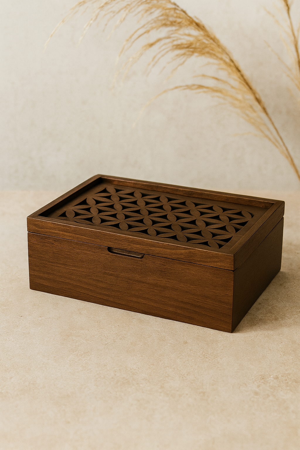 Handcrafted Wooden Organizer Box – Elegant Geometric Lid Design - صندوق منظم خشبي يدوي الصنع – تصميم غطاء هندسي أنيق